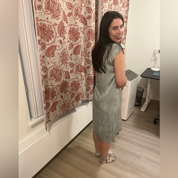 100% Silk Tahari Size 10 Standard Measurements Designer Beautiful Dress - Picture 7 of 8